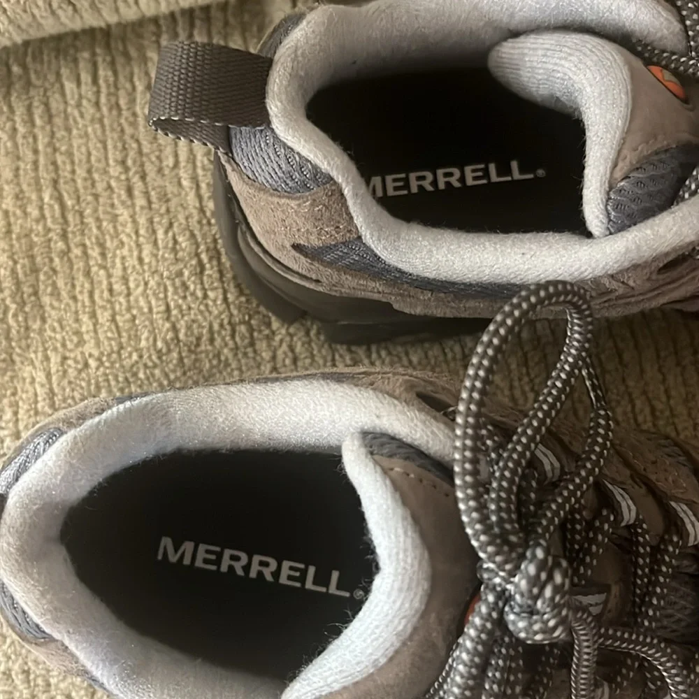 Women's Merrell Moab 3 Gray and Black Hiking Shoes - Picture 3 of 5